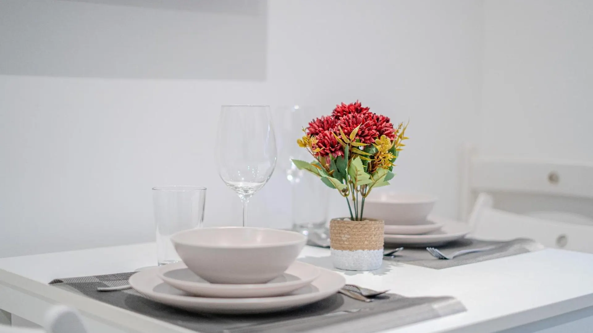 Ilford Luxury Apartments Hotel