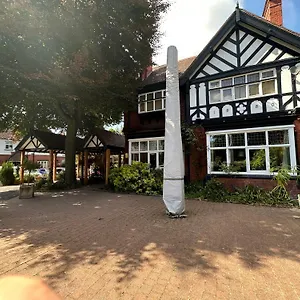 **** Hotel The Court United Kingdom