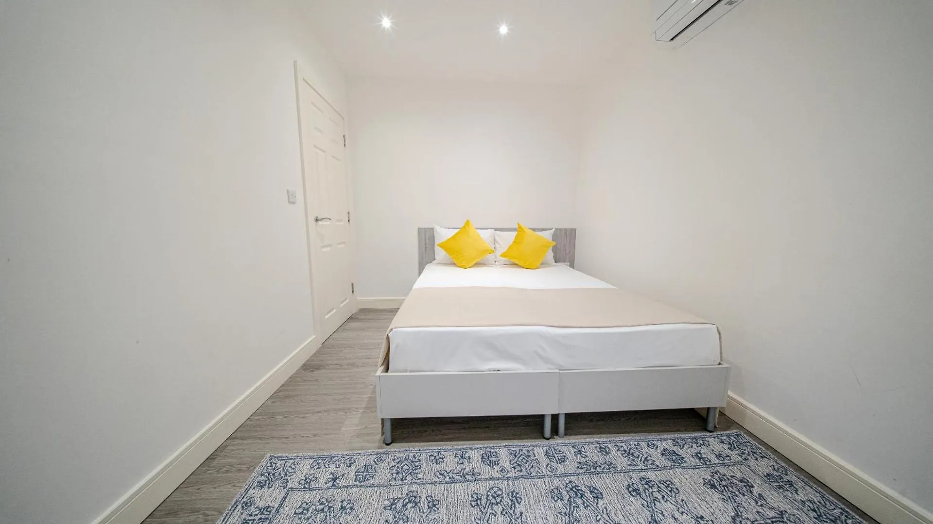 Ilford Luxury Apartments 4*,  United Kingdom